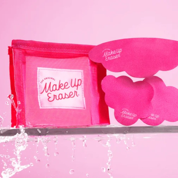 Makeup Eraser Cooling Clouds Face Patches washable, reusable cools with water - Picture 3 of 9